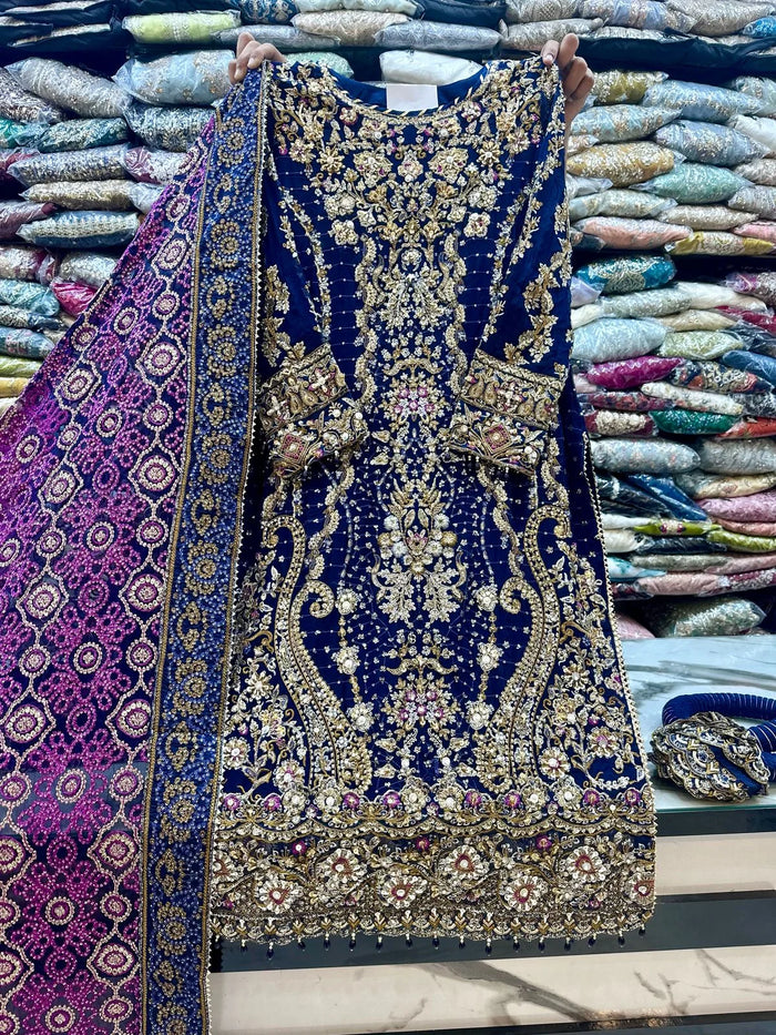 B 3049 BLUE
