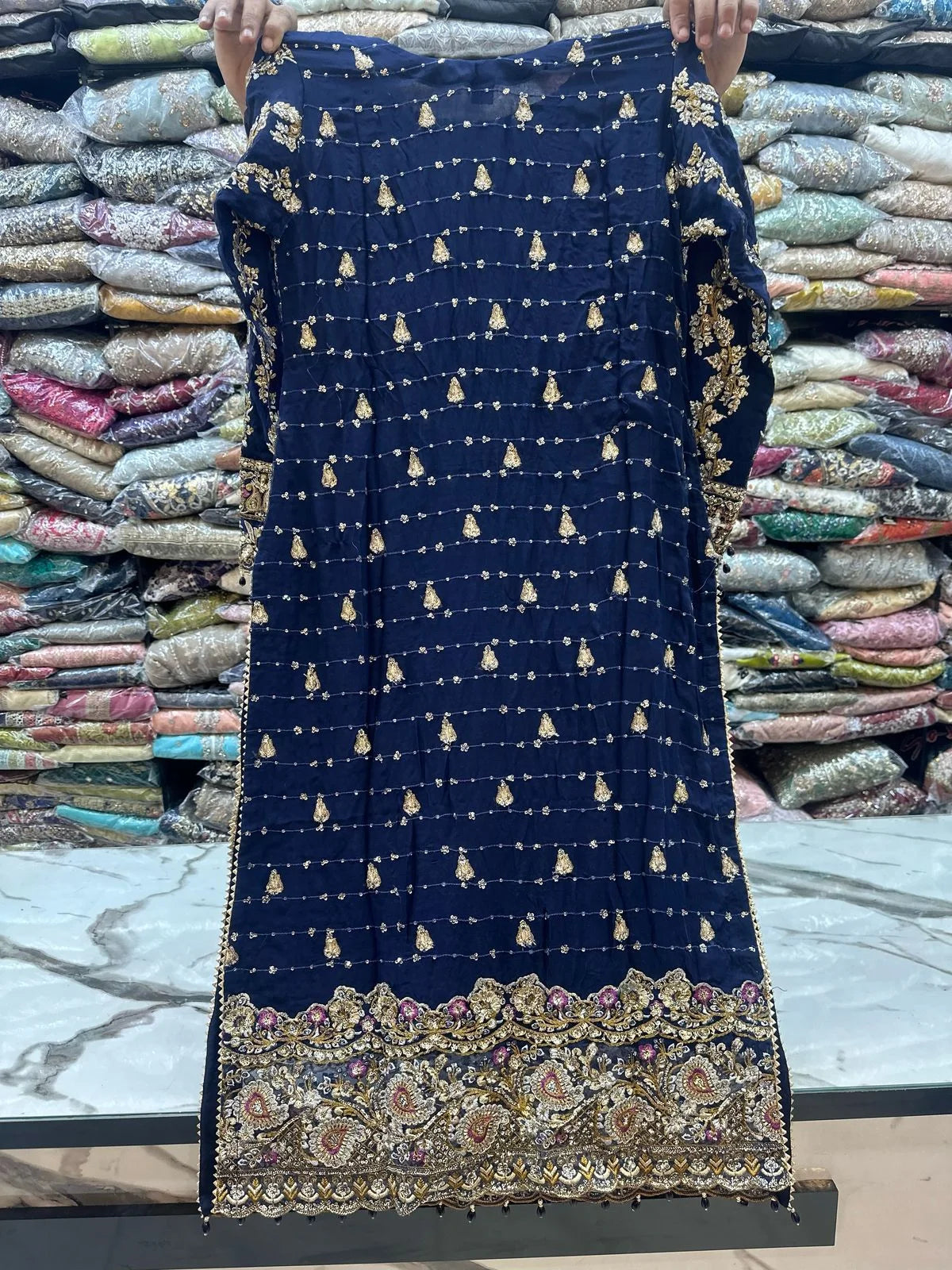 B 3049 BLUE
