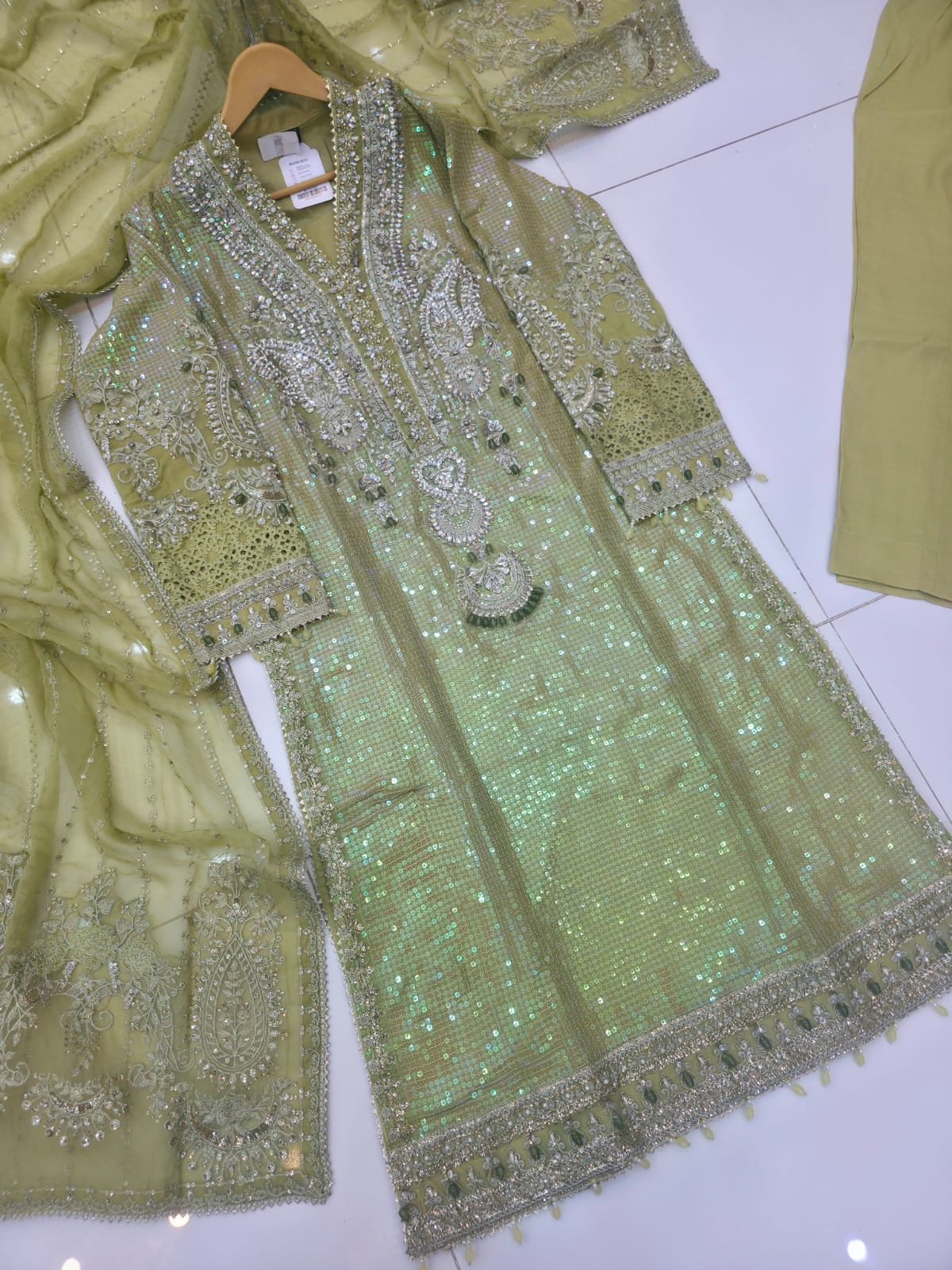 MB 018 PISTA - Image 4